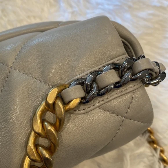 🤍Chanel19 Small grey bag🤍 - Picture 17 of 17